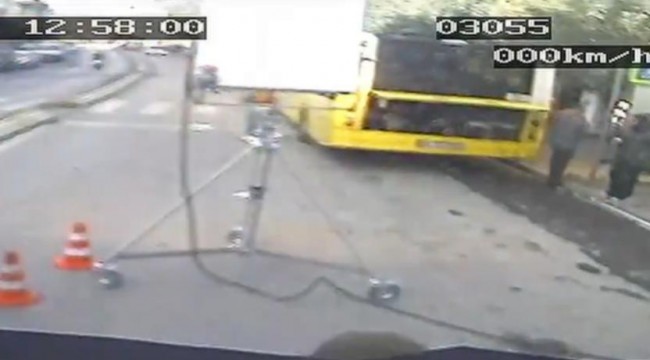 Yol ortasına set kuruldu, İBB otobüsüne sahte film çekildi: 'AKP için yapıldı'