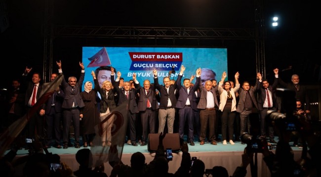 Bakıcı’dan binlere mesaj seli: ‘’Sözde değil özde Atatürkçüyüz’’