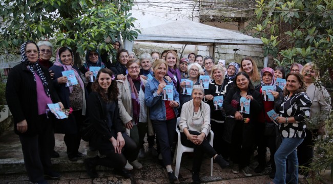 CHP'li Mutlu kadınlarla alana indi: Belediyeyi yönetirim bulaşığa karışmam!