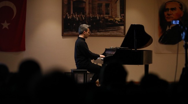 Dengin Ceyhan’ın Piyanonun Kadınları Resitali Büyük Beğeni Topladı