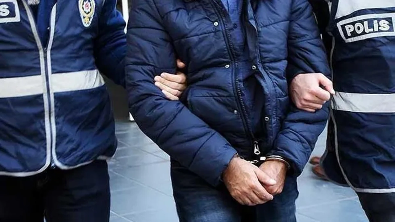 Antalya'da FETÖ operasyonu: 12 zanlı tutuklandı