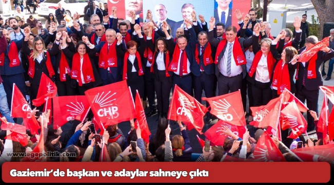 Gaziemir’de başkan ve adaylar sahneye çıktı
