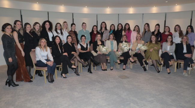 İZİKAD  Yeni projelerle kadınlara dokunmaya devam edecek