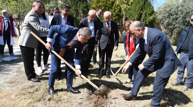 Karşıyaka’da Nevruz coşku ile kutlandı