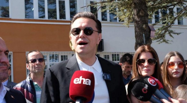 Nebi Hatipoğlu seçim gününde gazetecileri hedef aldı: 'Ne çekiyorsun oğlum?'