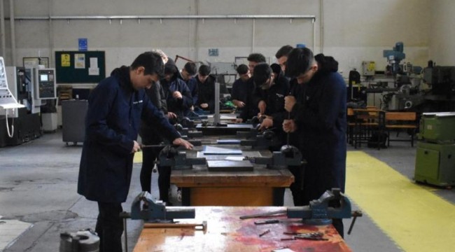 Bakan&#039;dan MESEM itirafı: Yüzlerce çocuk iş kazası geçirdi