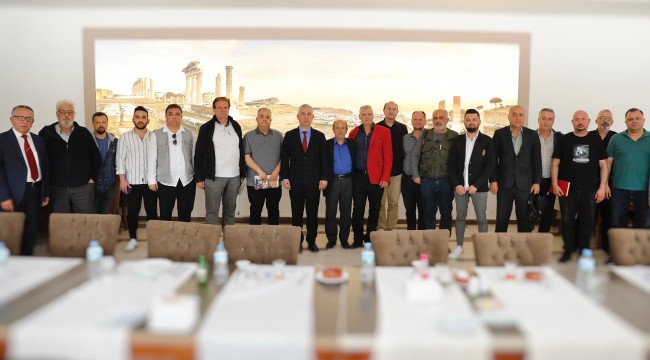 Başkan Çelik, Kuzey Ege bölgesindeki gazetecilerle buluştu