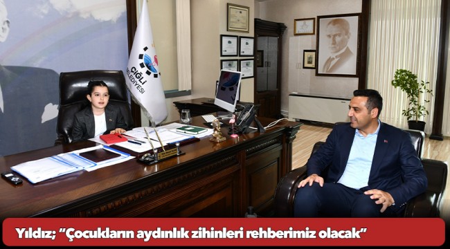 Çiğli Belediye Başkanı Onur Emrah Yıldız;  “Çocukların aydınlık zihinleri rehberimiz olacak”