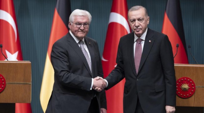 İsrail&#039;in ortakları soruları geçiştirdi: &#039;İlişkileri ayakta tutmuyoruz, soykırımı desteklemiyoruz&#039;