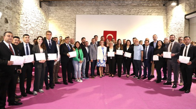 Konak’ın Meclis Üyeleri mazbatalarını aldı