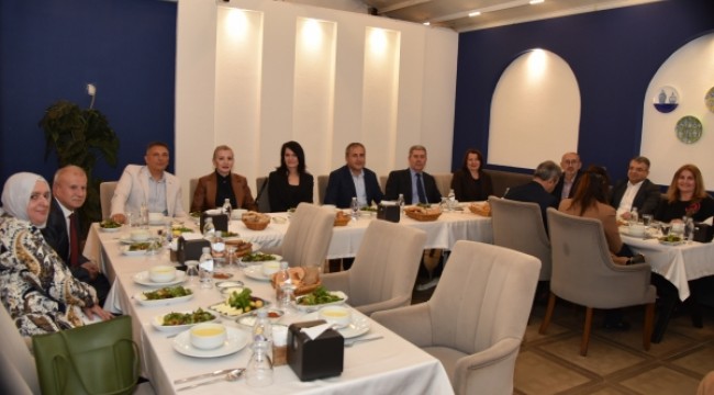 Müftülük ilçedeki yöneticileri iftarda bir araya getirdi