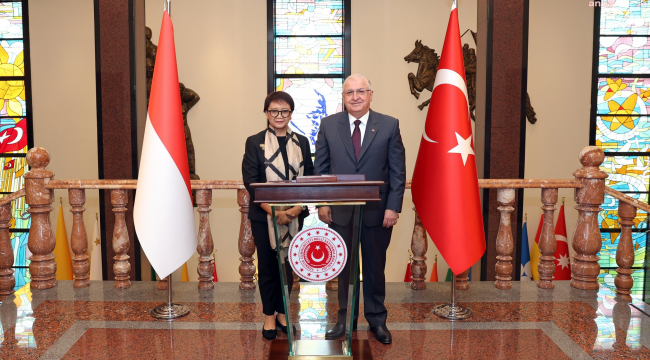 MİLLİ SAVUNMA BAKANI GÜLER, ENDONEZYA DIŞİŞLERİ BAKANI MARSUDİ İLE GÖRÜŞTÜ