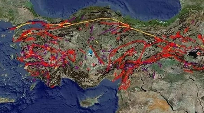 Bir deprem kahini daha türedi... Nedir SSGEOS... Türk basını yine üzerine atladı... Hangi bölgeleri işaret etti