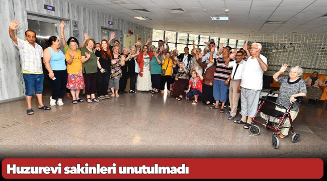 Huzurevi sakinleri unutulmadı