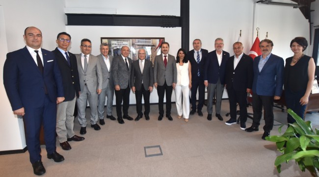 İZSİAD’dan EBSO&#039;ya işbirliği ziyareti