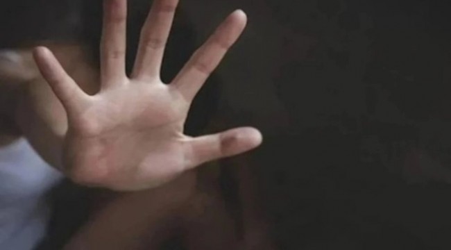 Kız meslek lisede skandal! 26 yıllık memur açığa alındı