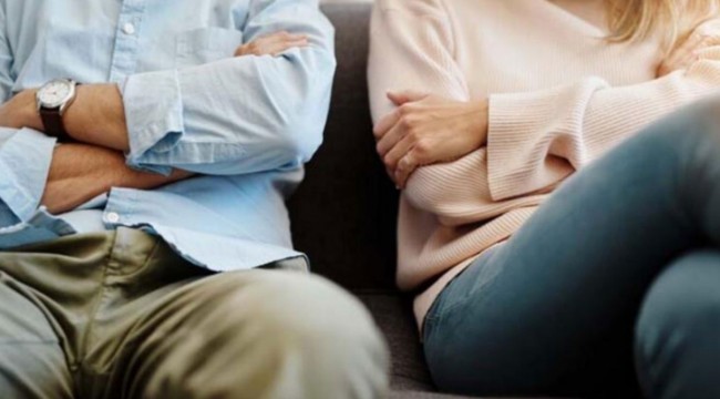 Yargıtay'dan boşanma davası kararı: Eşinin akrabalarıyla görüşmemek kusur sayıldı