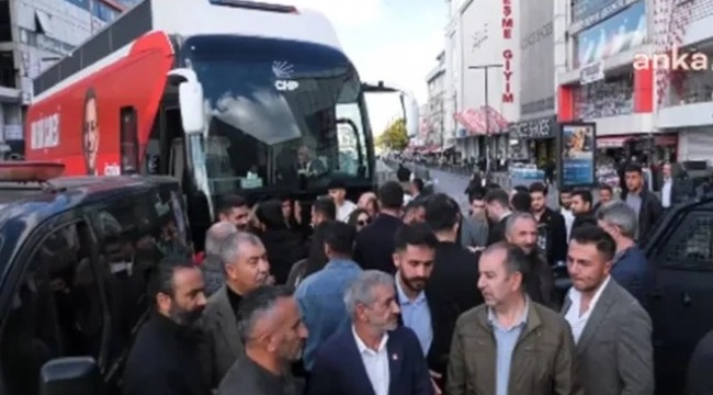 Esenyurt&#039;a Giden CHP Otobüsüne Engelleme