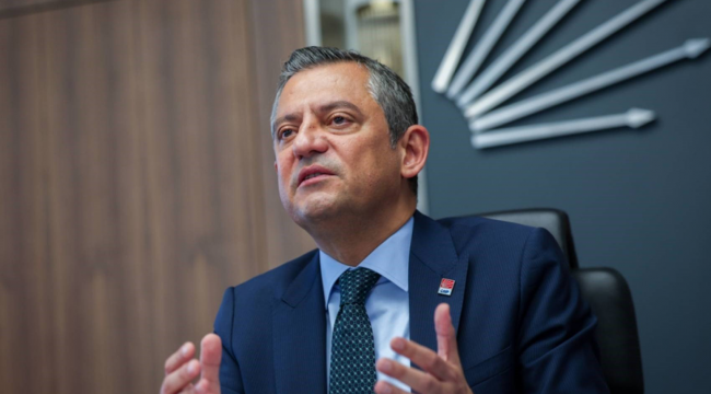 Özgür Özel'in çıkışı sosyal medyada tepki topladı! 'Ne biliyorsan şimdi anlat'