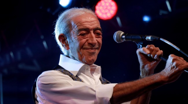 Edip Akbayram&#039;dan Sevindiren Haber: Sağlık Durumu İyiye Gidiyor!