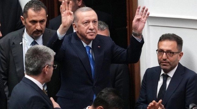 Erdoğan, &quot;Turizm Bakanı&#039;nı görevden alacak mısınız?&quot; sorusuna yanıt vermedi