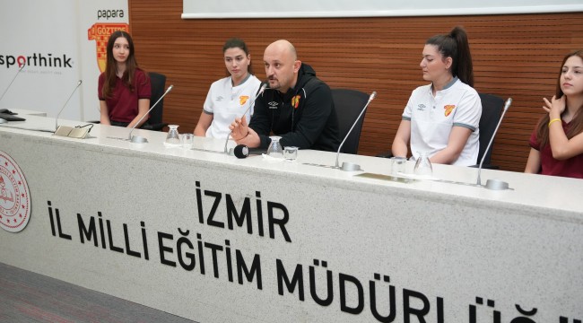 Göztepe Kadın Voleybol Takımı İzmirli Öğrencilerle Buluştu