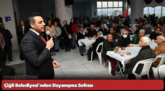 Çiğli Belediyesi&#039;nden Dayanışma Sofrası: Başkan Yıldız Vatandaşlarla İftarda Buluştu