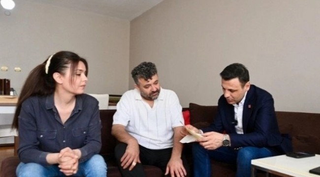 Özgür Çelik, tutuklanan Berkay Gezgin ve Sinan Can Karahan&#039;ın ailelerini ziyaret etti