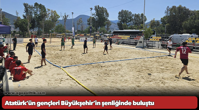 Atatürk’ün gençleri Büyükşehir’in şenliğinde buluştu