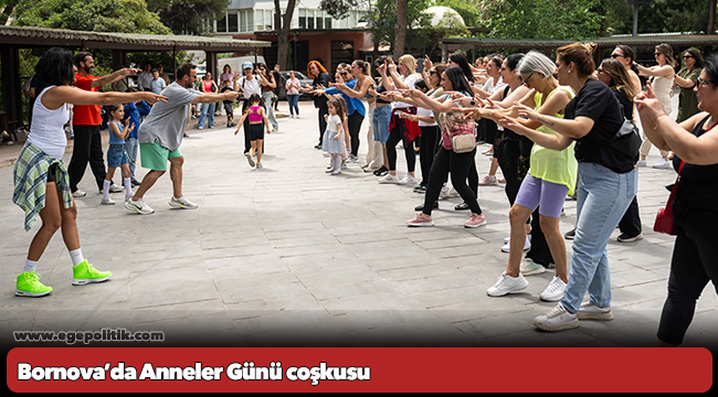 Bornova’da Anneler Günü coşkusu