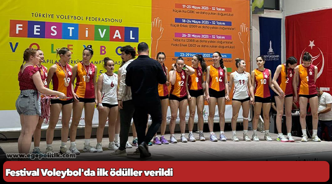 Festival Voleybol'da ilk ödüller verildi