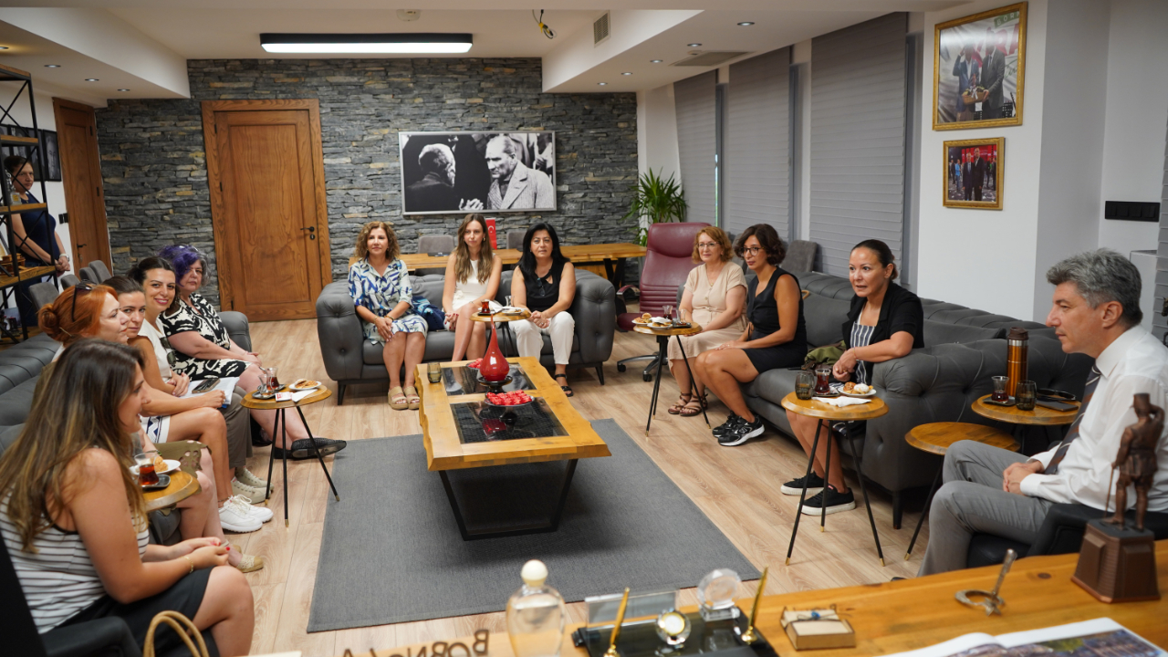 Bornova’da kadınlar haklarıyla güçleniyor