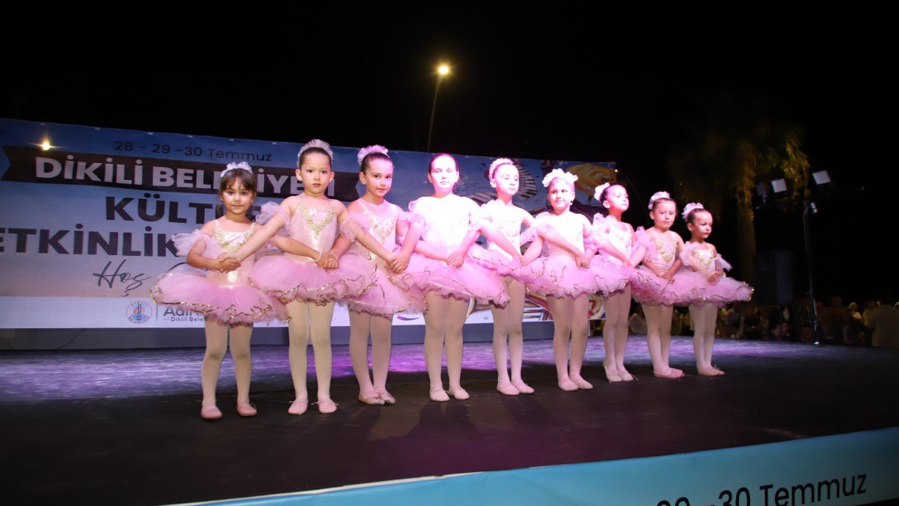 Dikili Belediyesi Kültür Etkinlikleri dansın ve ritmin coşkusuyla başladı