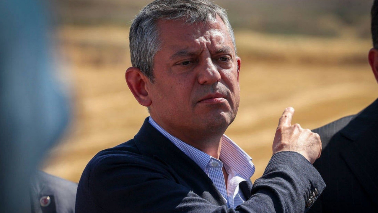 CHP lideri Özgür Özel&#039;den flaş adaylık açıklaması! &#039;İmamoğlu aday olamazsa...&#039;