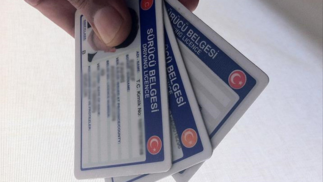Ehliyet yenilemede son gün: Yarın ceza başlıyor, devletin kasasına milyarlar girebilir