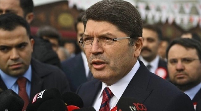 Adalet Bakanı Tunç&#039;tan İBB operasyonu açıklaması: İddianameyle ak koyun kara koyun belli olacak; AK Parti&#039;nin soruşturulan belediyesi daha fazla