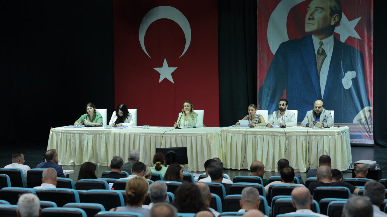 Konak’ta temizlik filosuna 19 yeni araç hamlesi