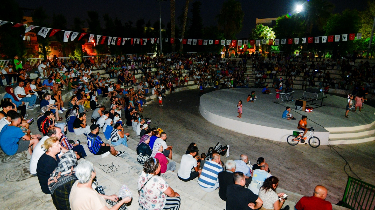 Bornova’da Yaz Akşamlarına Sinema Büyüsü