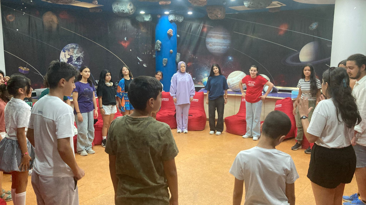 Minik kaşifler Bornova’da bilimin izinde