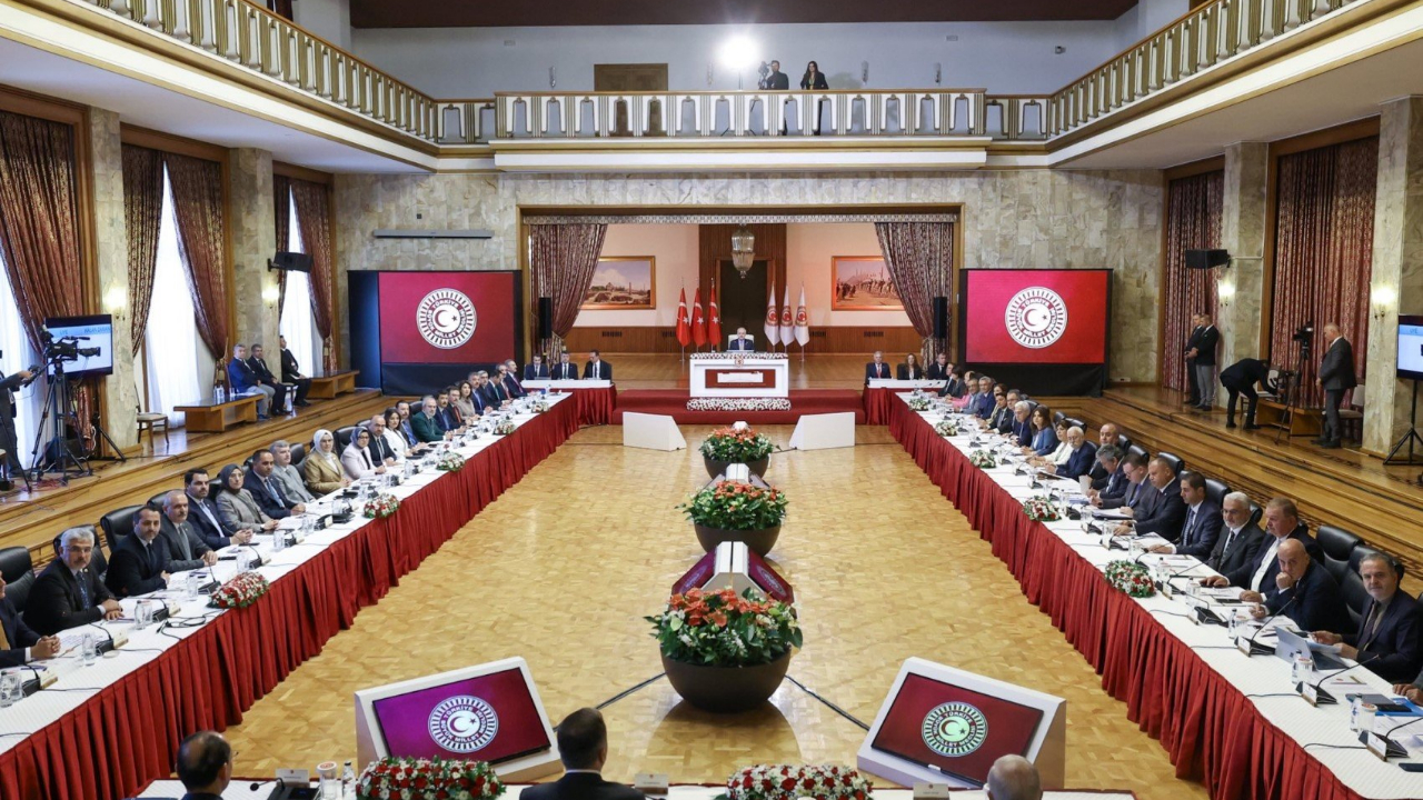 Erdoğan ve Bahçeli bu habere çok üzülecek: Yandaş gazeteci açılım gözlemlerini paylaştı