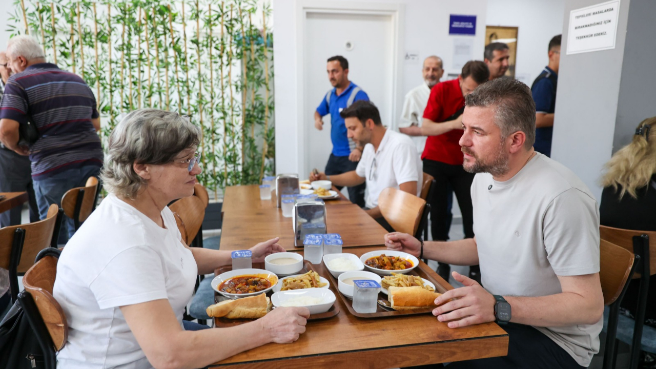 Buca’da “Askıda Yemek” uygulaması binlerce vatandaşa destek oldu