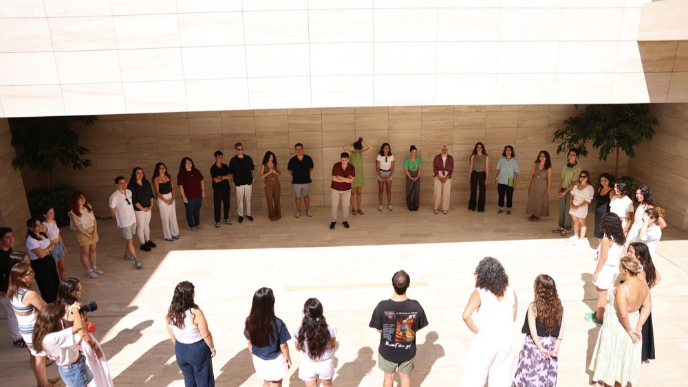 Lâl Denizli, KonuŞu Eğitim Programı’nın açılışında gençlerle buluştu