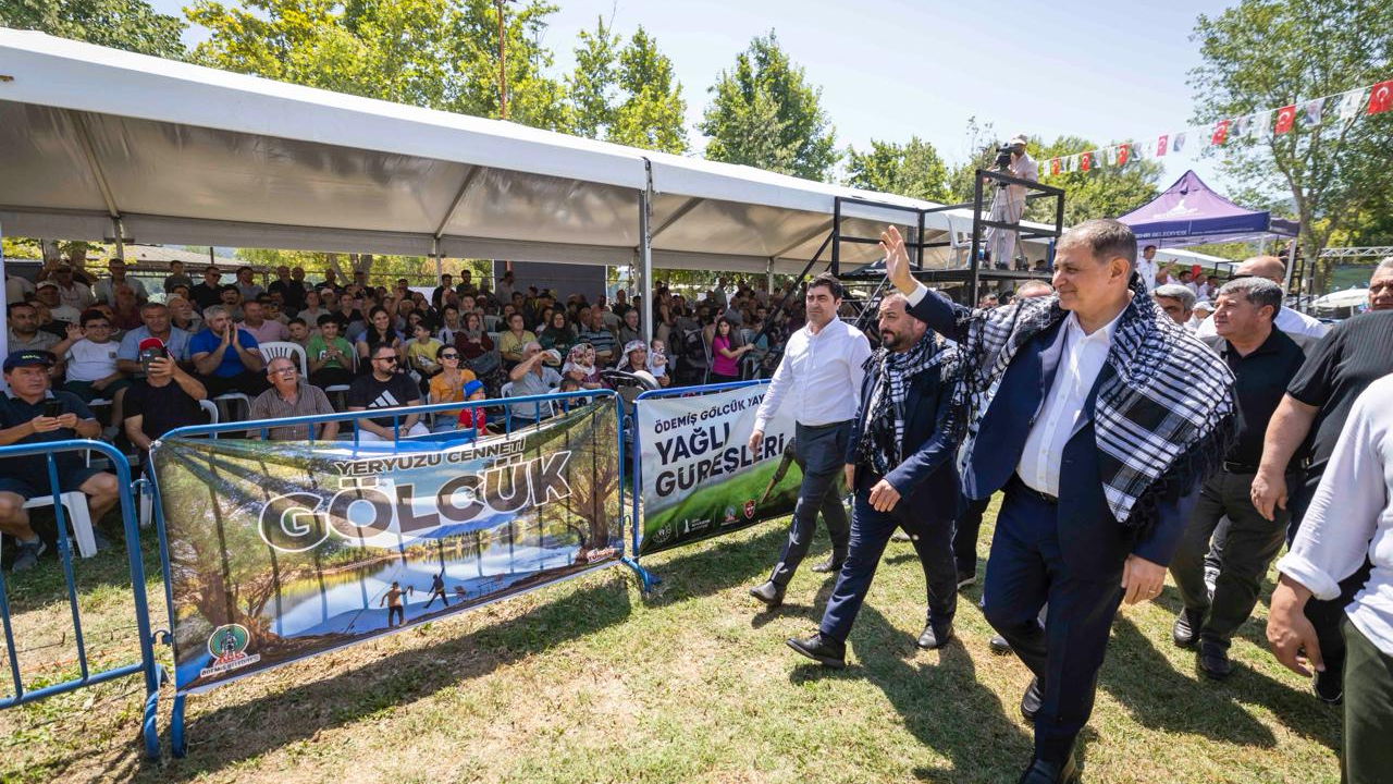Başkan Tugay’dan yağlı güreş branşı müjdesi
