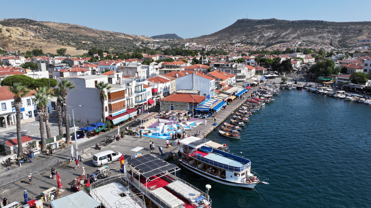 Büyükşehir’den Foça’ya kamusal dokunuş