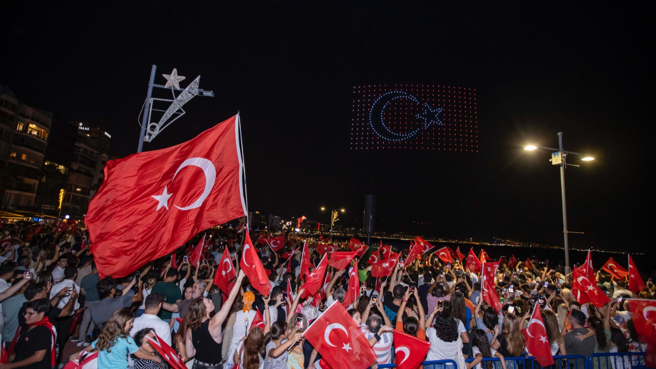 İzmir’de 30 Ağustos coşkuyla kutlanacak