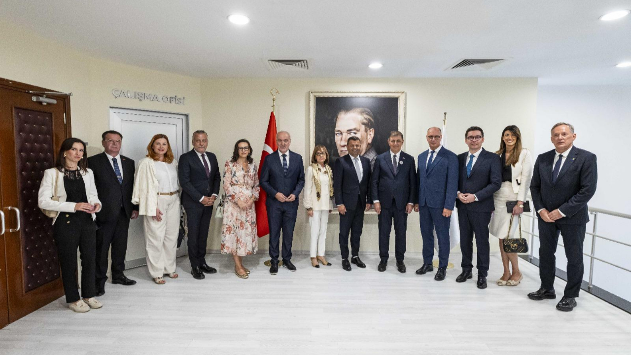 Tugay: Bosna’nın İzmir’i, İzmir’in Bosna’yı tanımasını istiyoruz