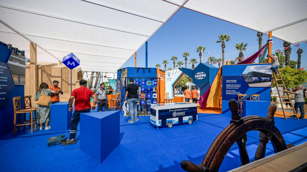 Şehrin kalbinde fuar, fuarın merkezinde “Belediye Sokağı” var