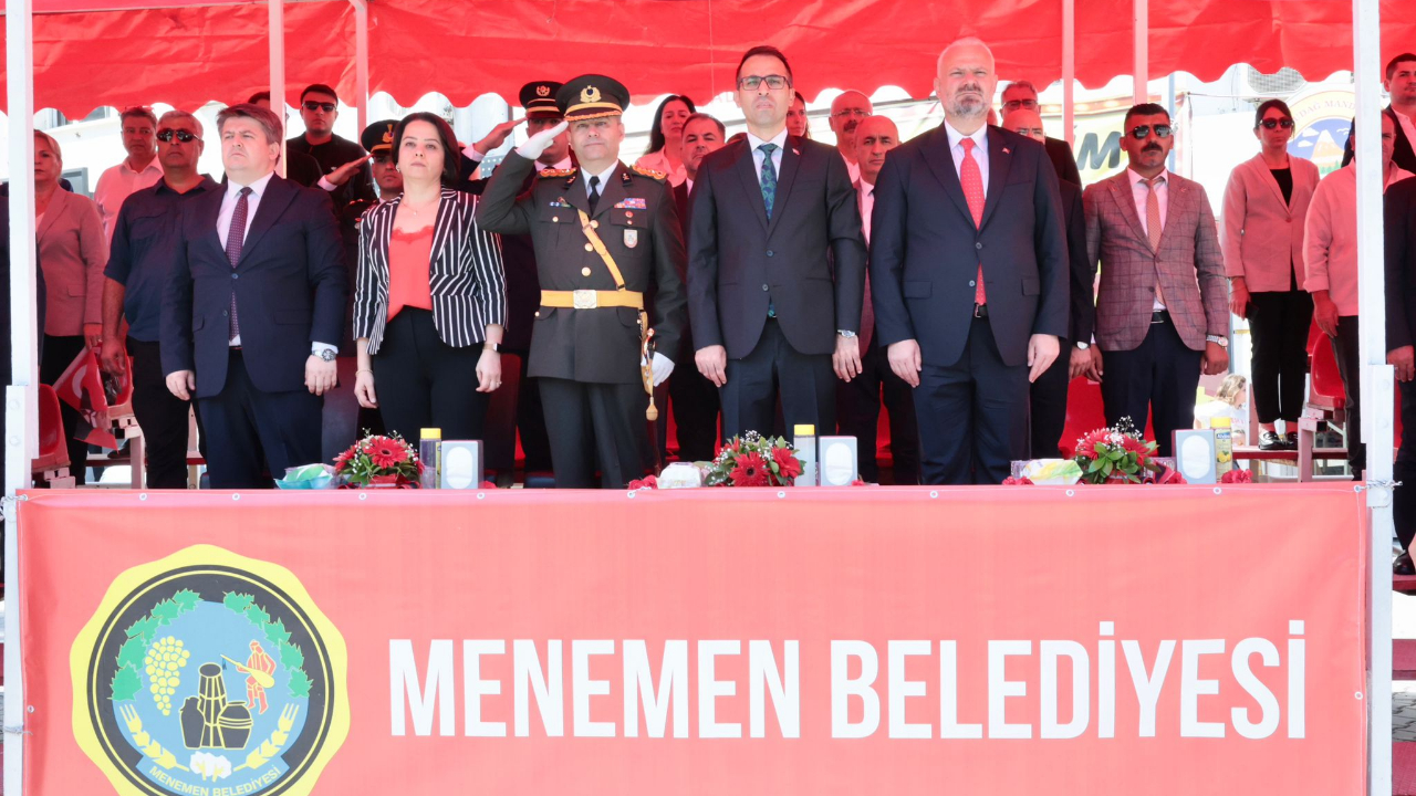 Menemen'de Zafer Bayramı coşkusu