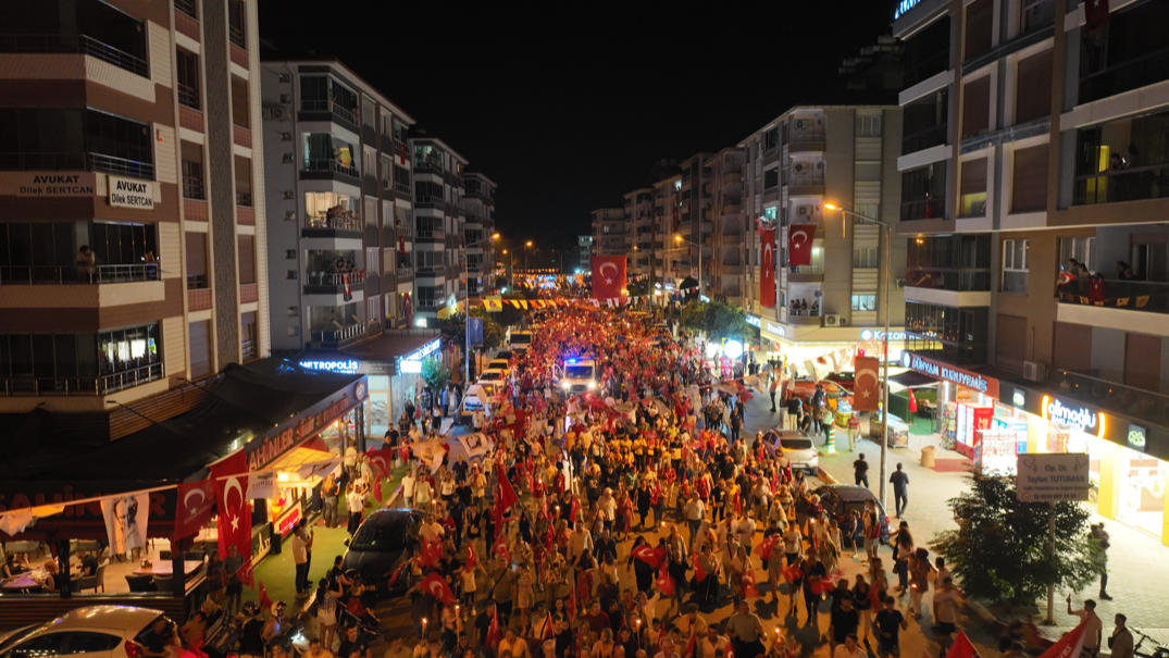Torbalı’da 30 Ağustos Coşkusu: On Binler Tek Yürek Oldu
