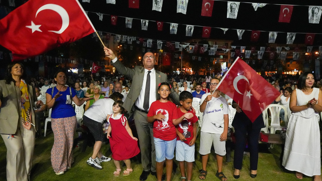 Başkan Işık: “Cumhuriyet’ten ve Atatürk’ten asla vazgeçmeyiz”